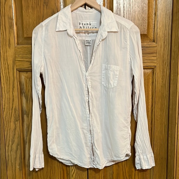 Frank & Eileen Light Gray Button-Up Shirt - Picture 1 of 4